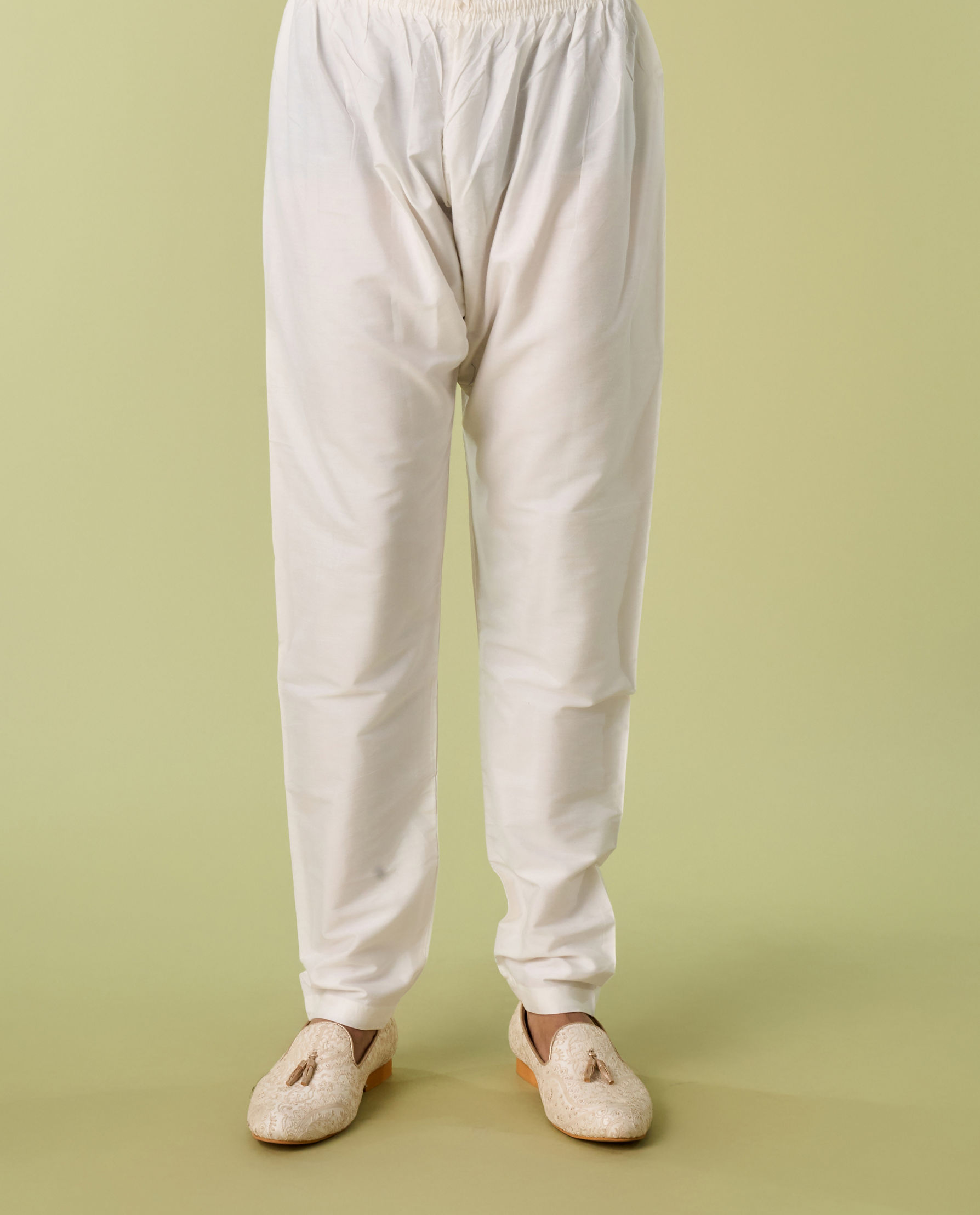 Diwas Men Gorgeous Blue Kurta Jacket Set