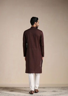 alt message - Manyavar Men Deep Mahogany Brown Embellished Buttoned Kurta Set image number 3