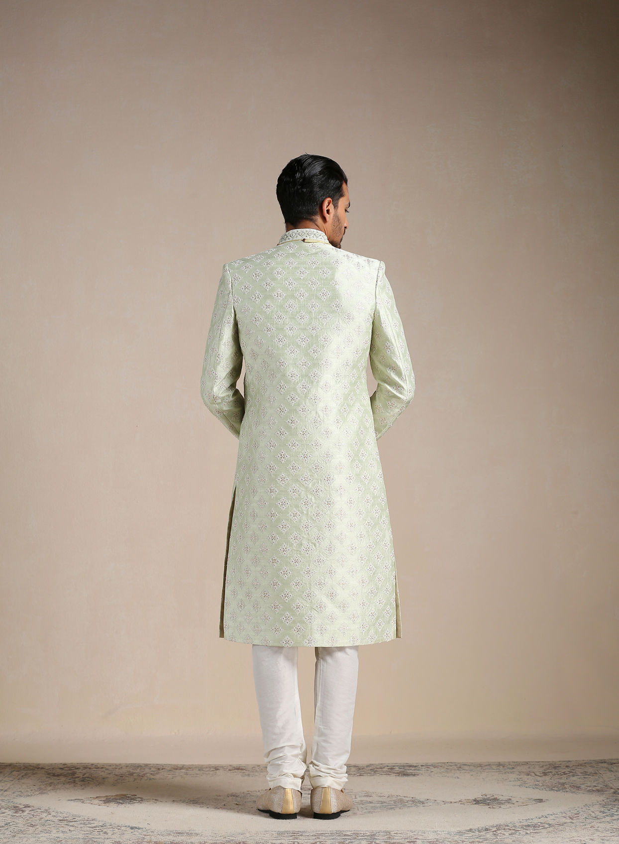 alt message - Manyavar Men Mint Green Floral Patterned Sherwani Set image number 2