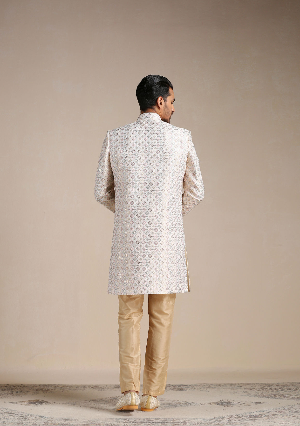 alt message - Manyavar Men Cream Geometric Patterned Achkan Style Sherwani Set image number 2