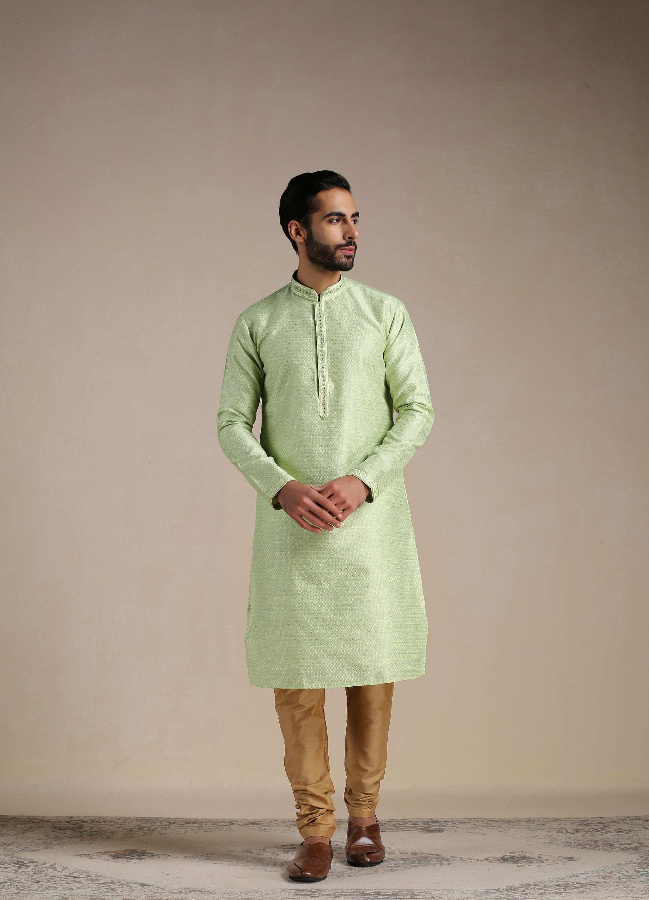 Manyavar Men Butterfly Green Jacquard Pattern Kurta Set