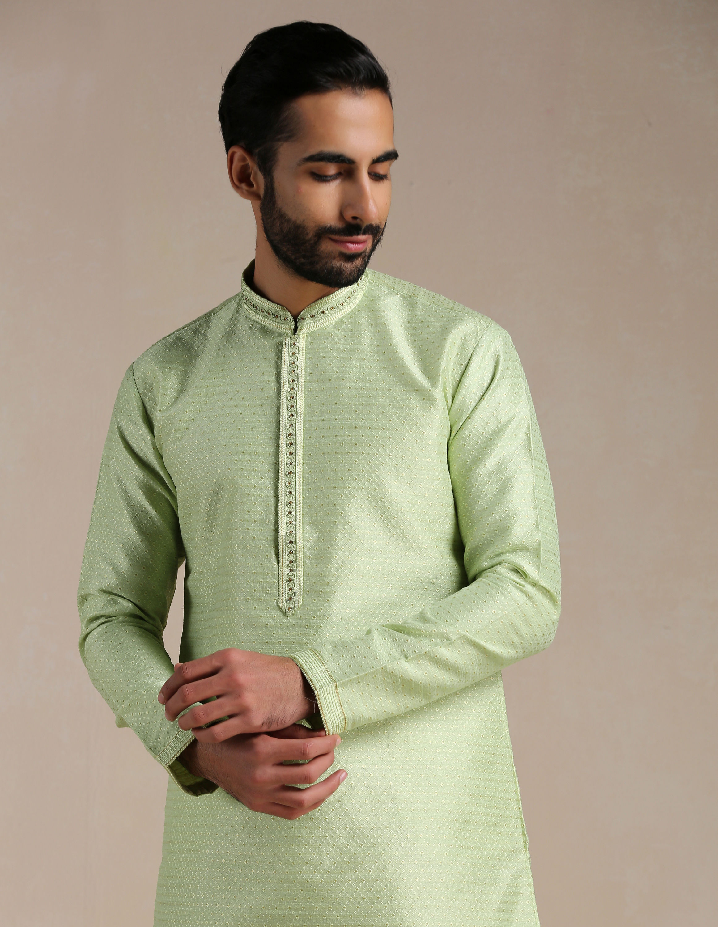 Manyavar Men Butterfly Green Jacquard Pattern Kurta Set