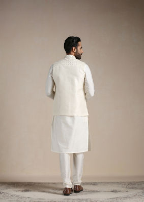 alt message - Manyavar Men Antique White Kurta and Jacket Set image number 3