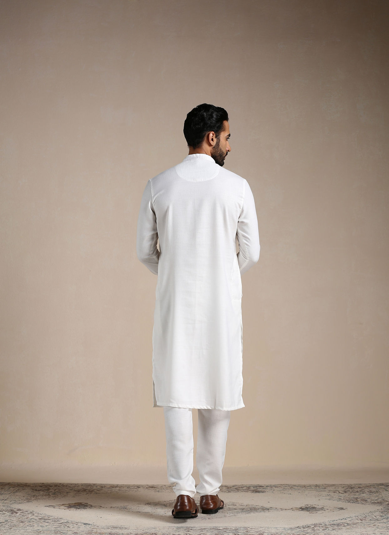 Manyavar Men Brilliant White Placket Detailed Kurta Set