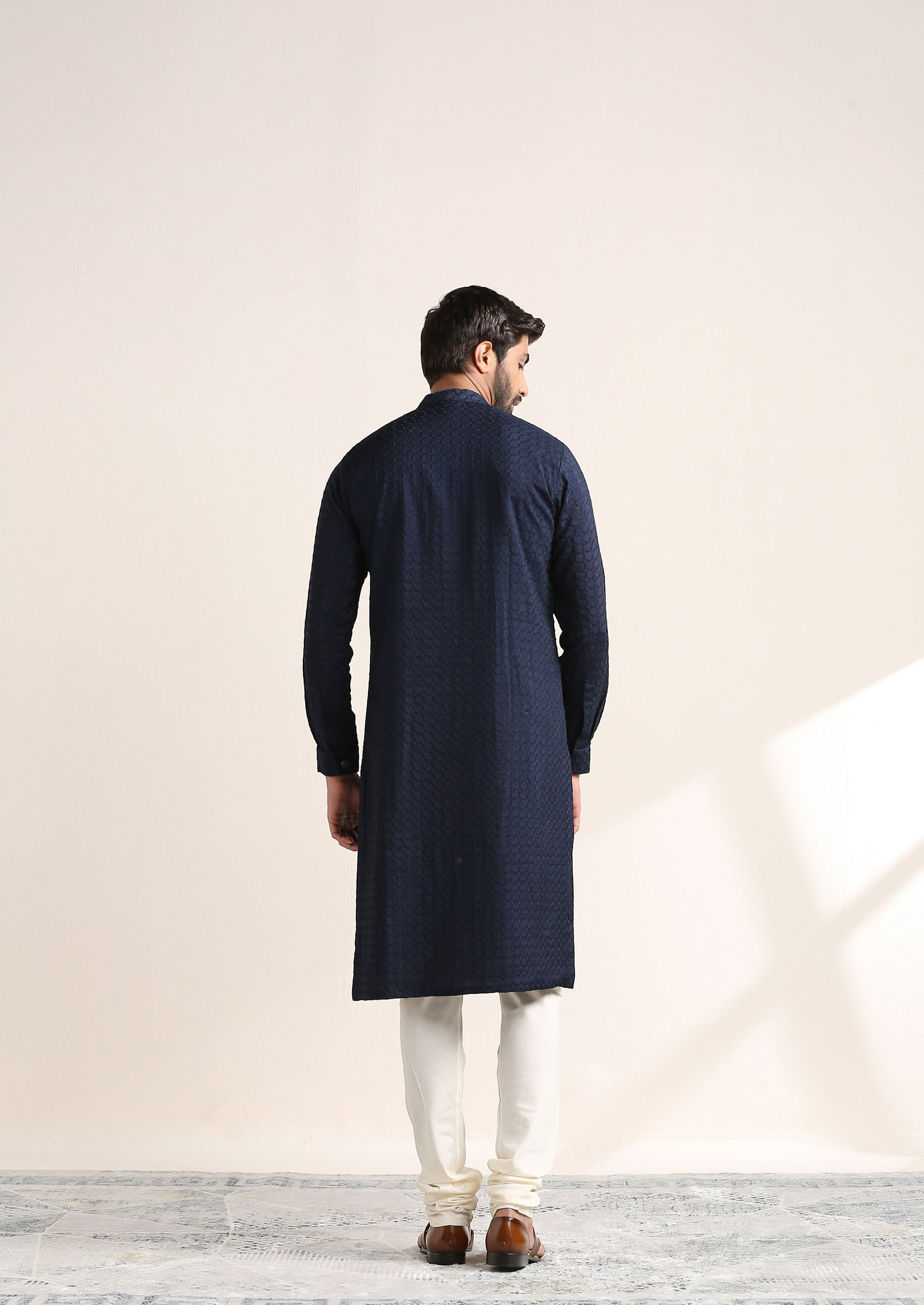 Twamev Men Fashionable Blue Kurta Set image number 3