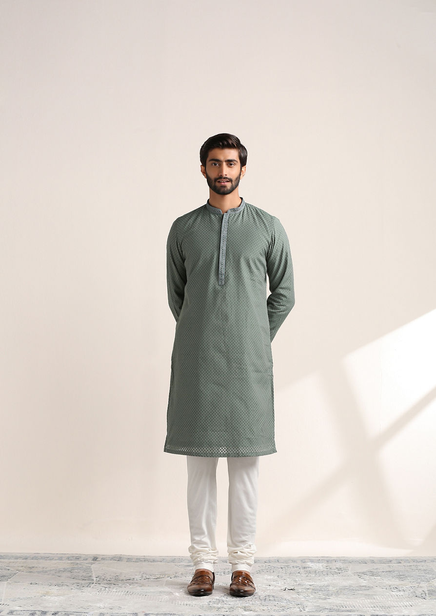 alt message - Twamev Men Gossamer Green Jacquard Patterned Kurta Set image number 2