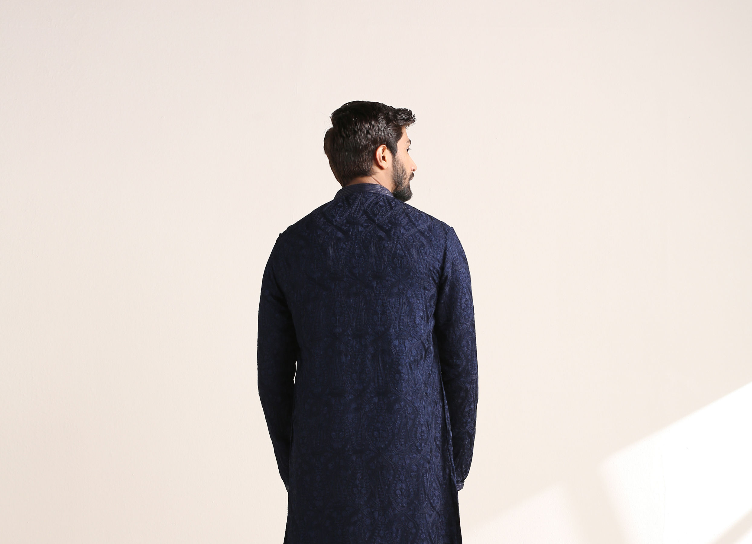 Twamev Men Midnight Blue Self Patterned Kurta Set