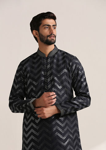 alt message - Twamev Men Navy Blue Sequin Embroidered Kurta Set image number 1