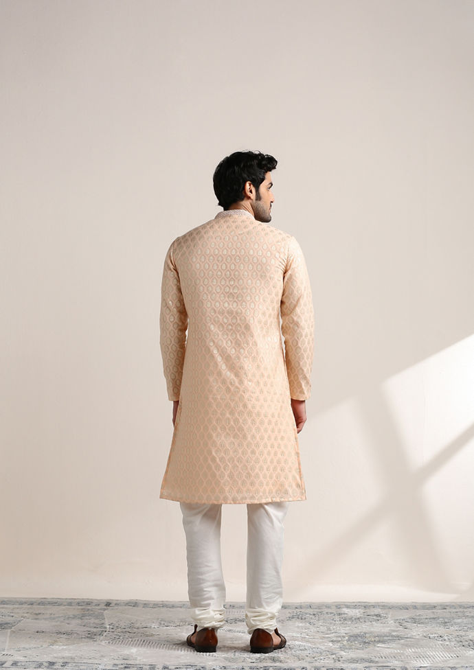 Twamev Men Scallop Shell Pink Jacquard Patterned Kurta Set