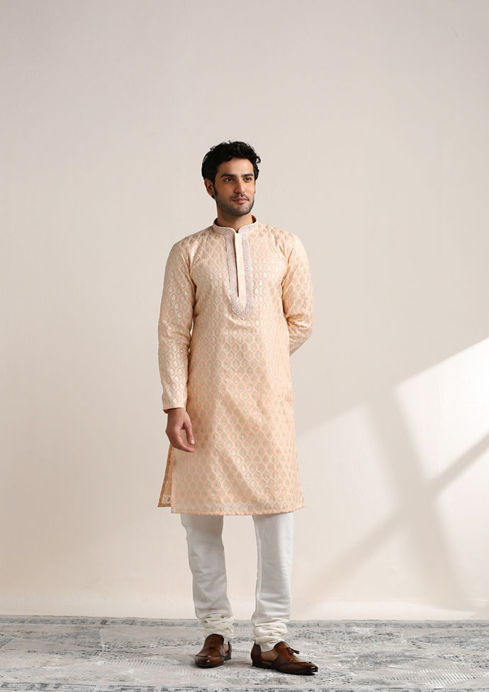 Twamev Men Scallop Shell Pink Jacquard Patterned Kurta Set