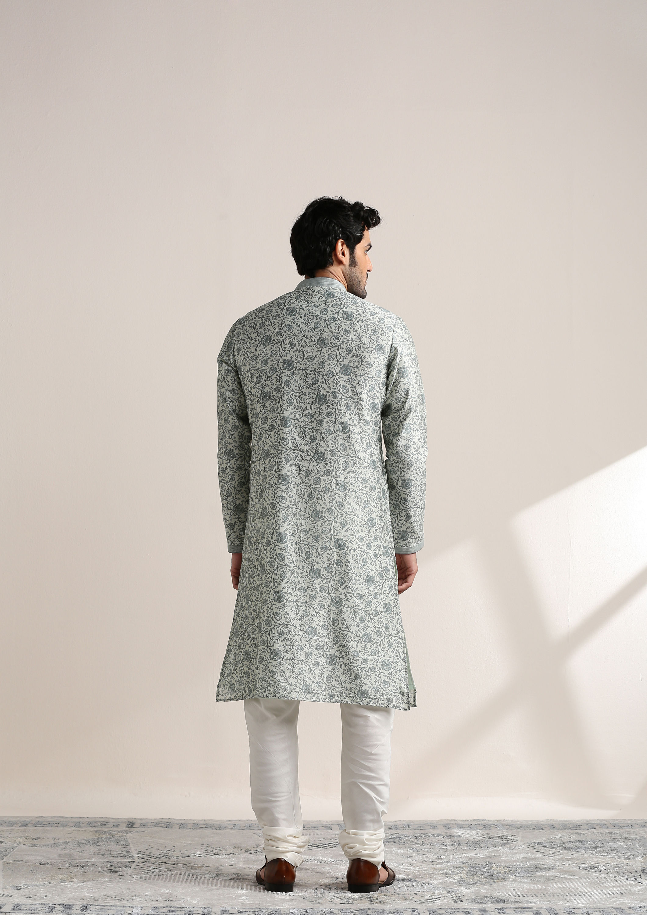 Twamev Men Pearl River Grey Printed Kurta Set image number 4