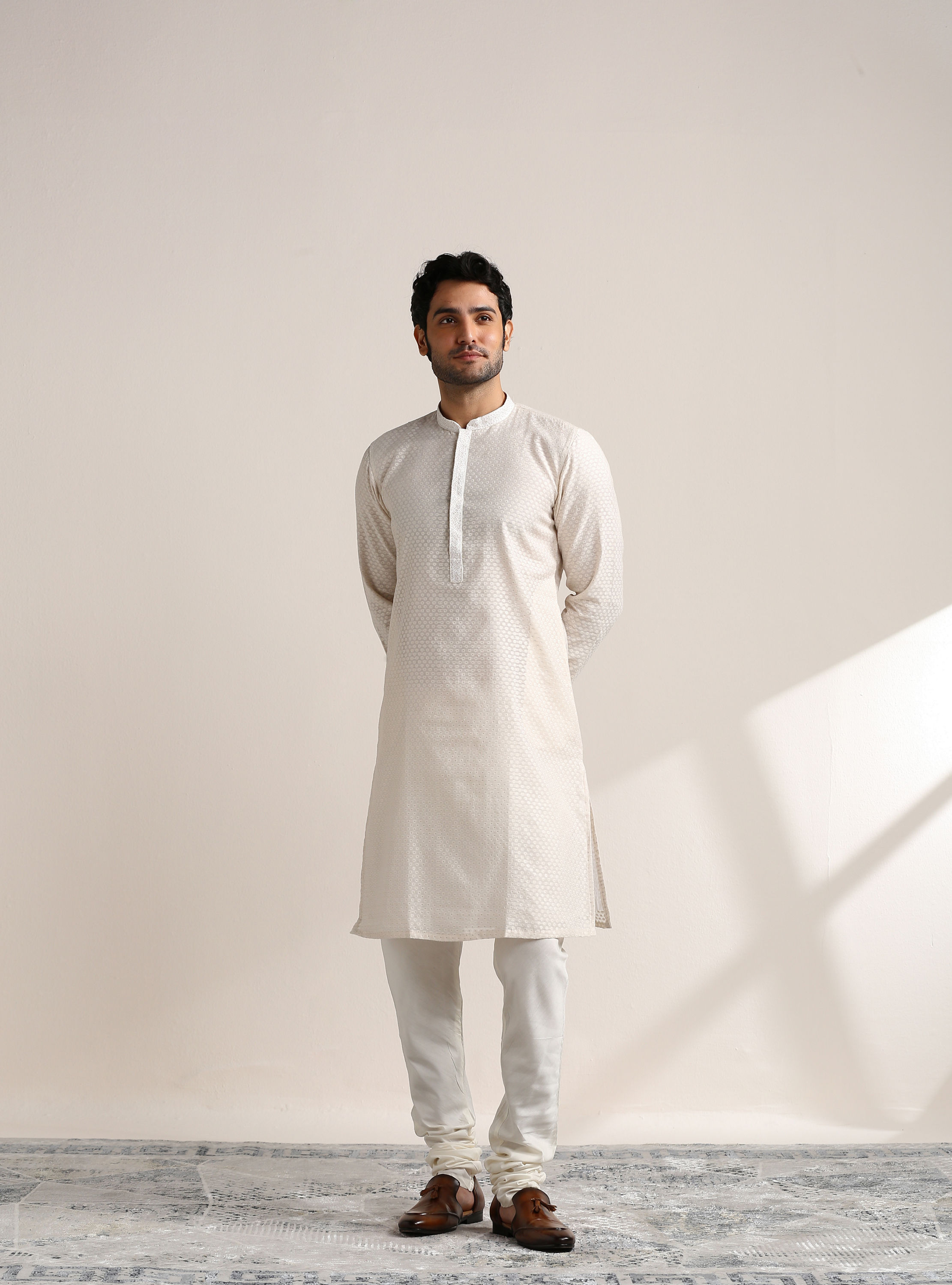 Manyavar Men White Booti Self Motif Kurta Pajama