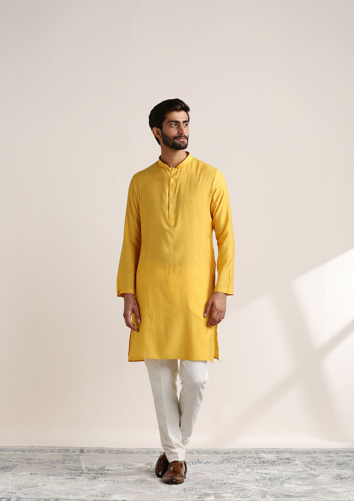 alt message - Twamev Men Illuminating Yellow Shisha Embroidered Kurta Jacket Set image number 2