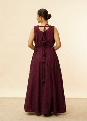 alt message - Mohey Women Plum Red Shimmery A-Line Gown image number 4