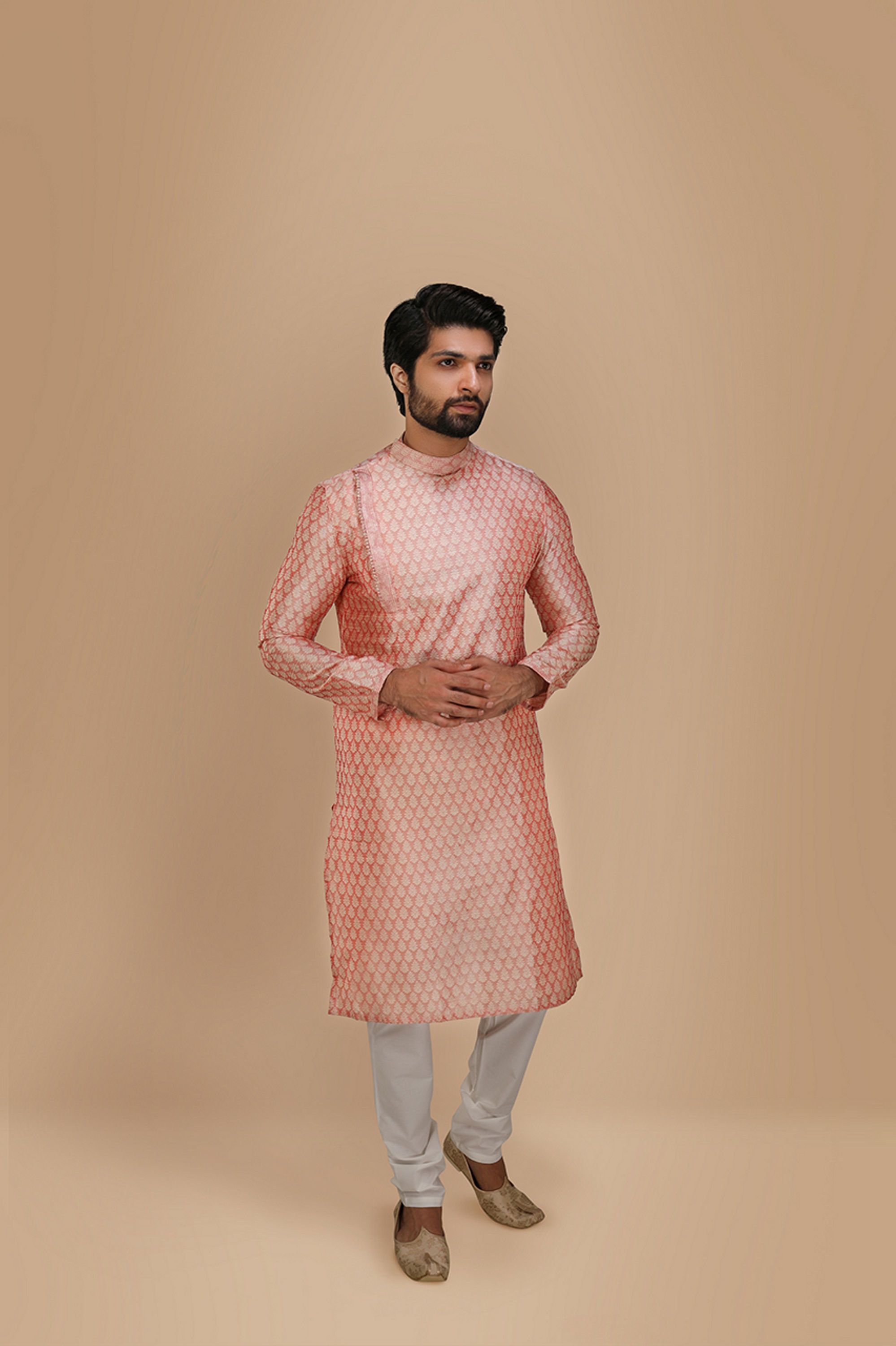 Manyavar Men Modish Light Pink Kurta Set