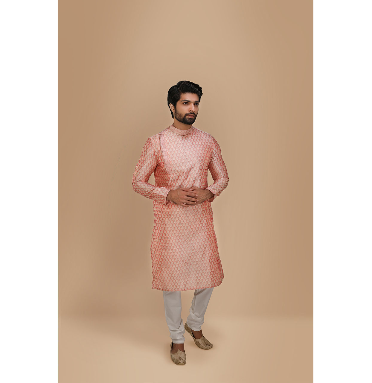 Manyavar Men Modish Light Pink Kurta Set