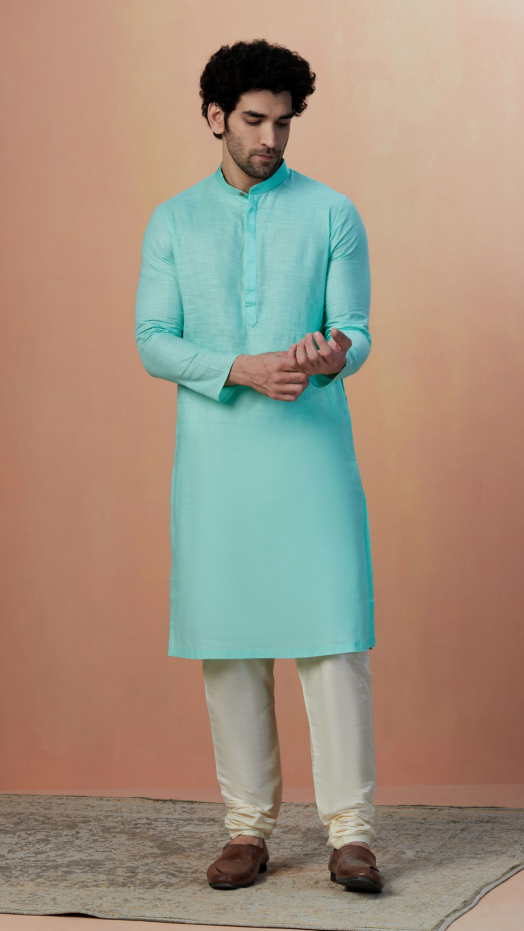 Manyavar Men Sea Green Plain Kurta Pajama