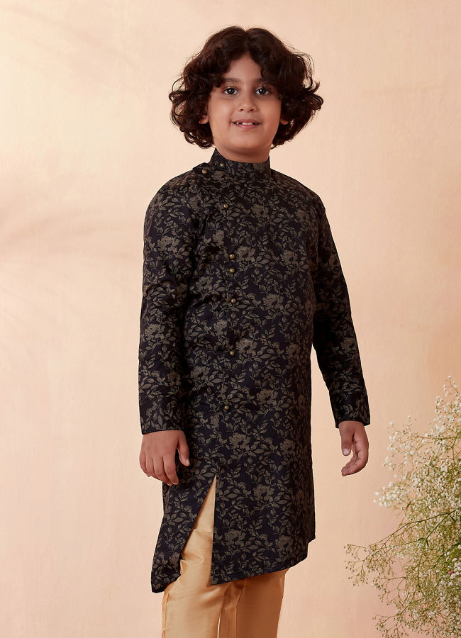Manyavar Boys Boys Black Floral Printed Side Open Kurta Set