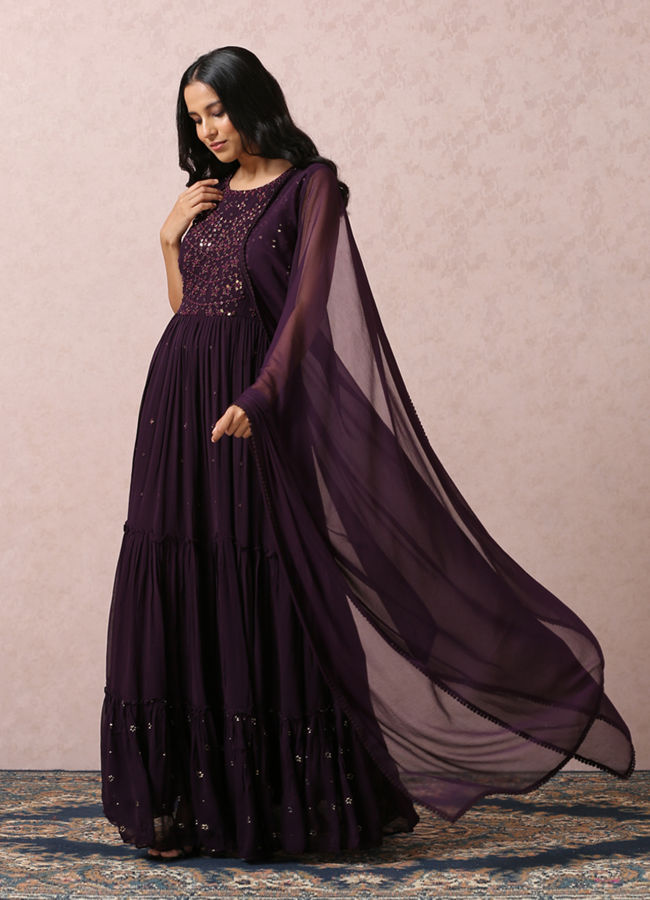 alt message - Mohey Women Wine Mirror Gown With Dupatta image number 2