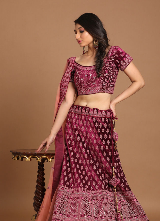 alt message - Mohey Women Wine Red Velvet Lehenga image number 2