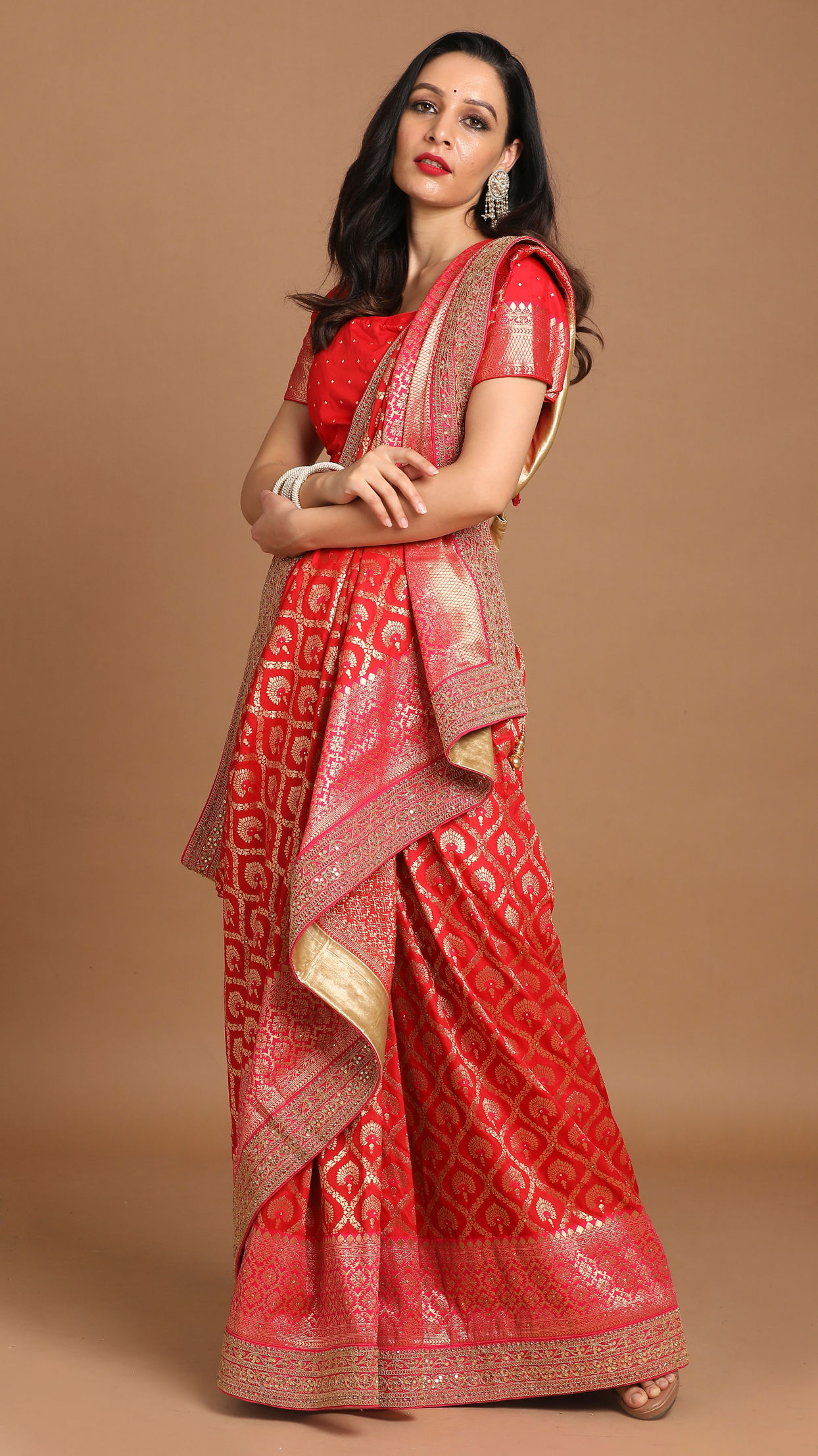 Mohey Women Blissful Rani Red Bridal Saree
