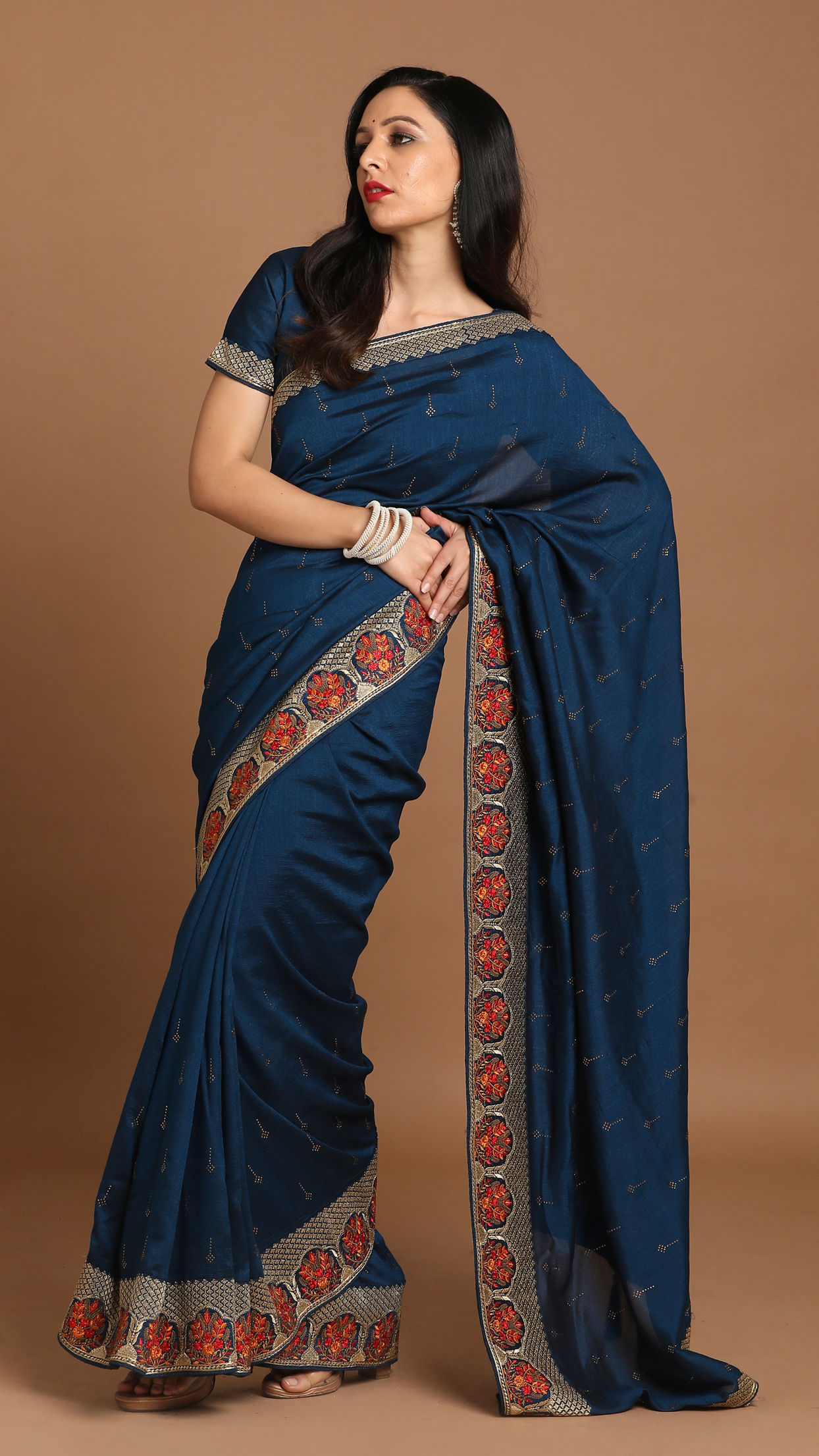 Mohey Women Georgeous Blus Saree