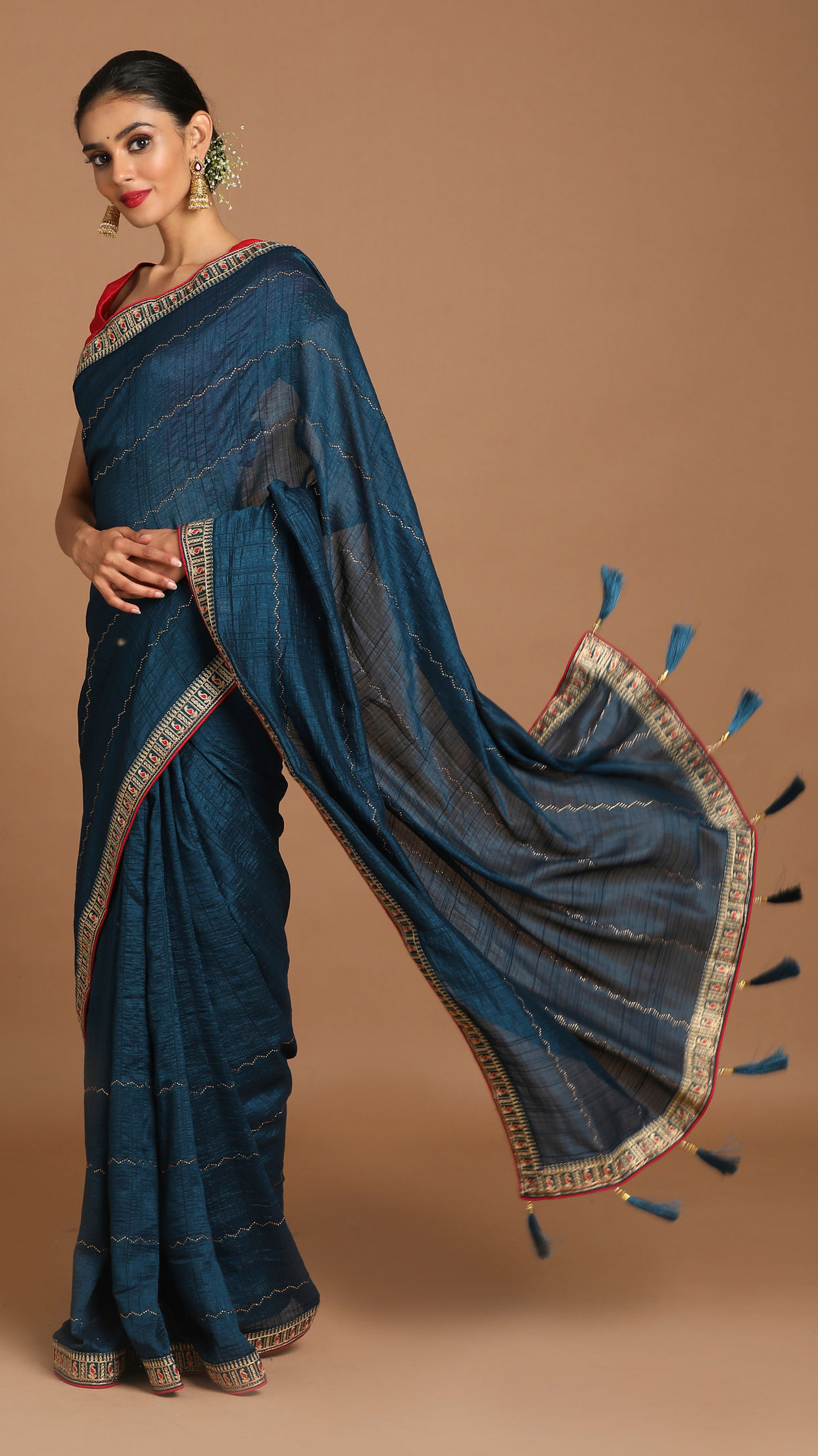 Graceful Blue Saree image number 3