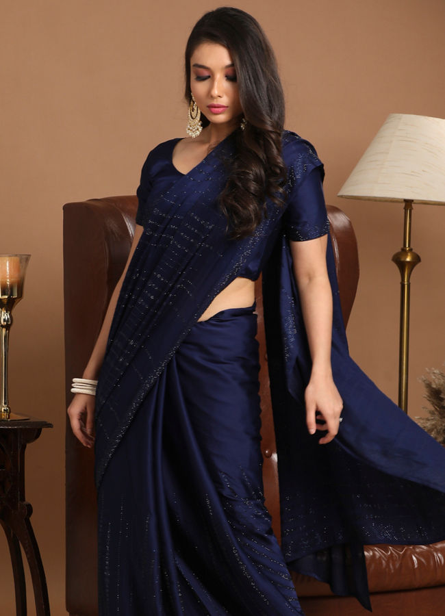 alt message - Mohey Women Blissful Indigo Blue Saree image number 3