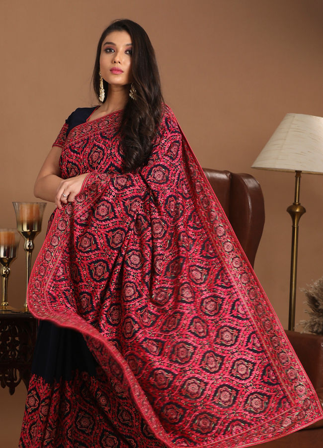 Mohey Women Charming Indigo Blue Saree