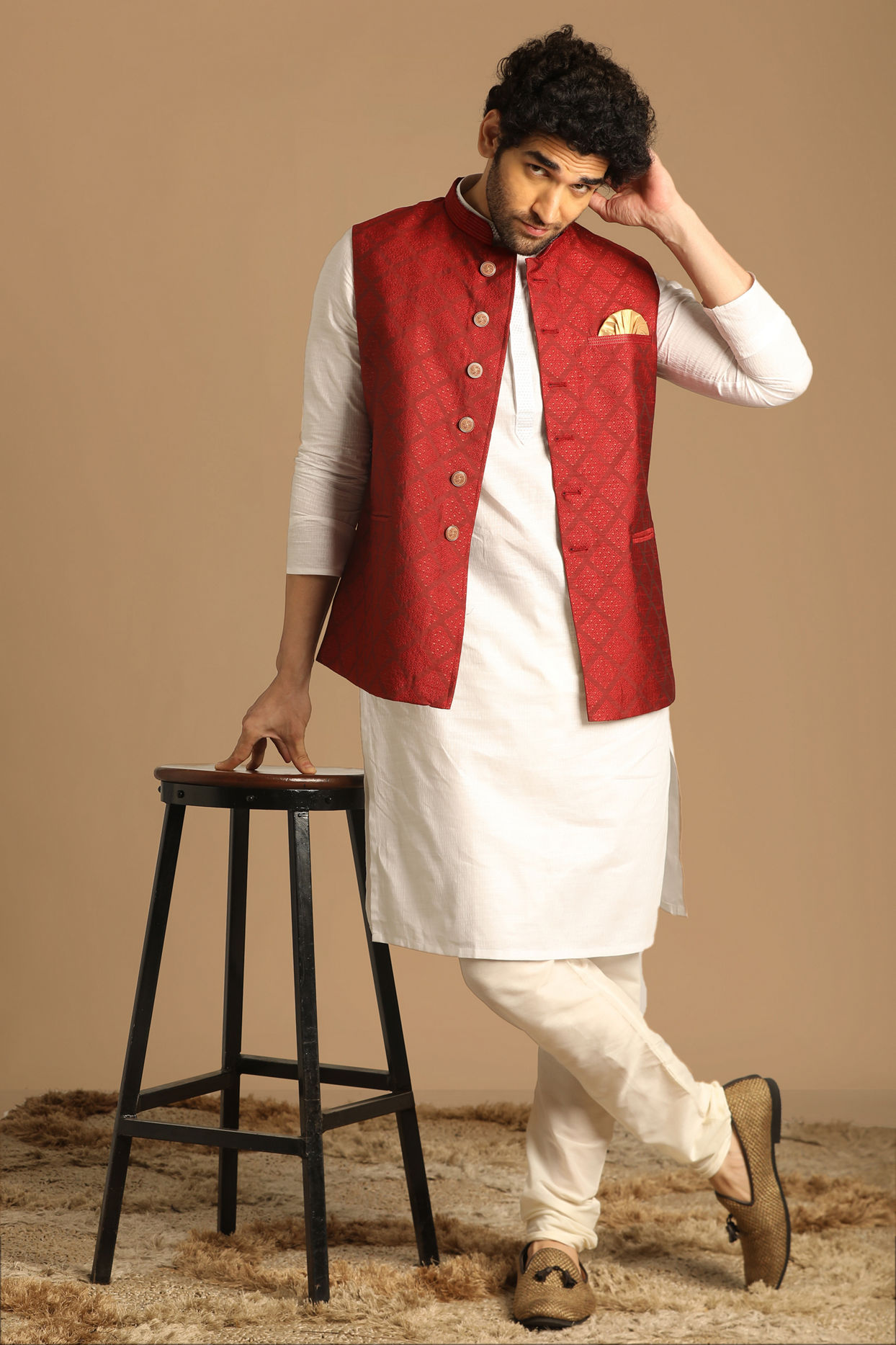 Manyavar Men Classy Maroon Jacket image number 1