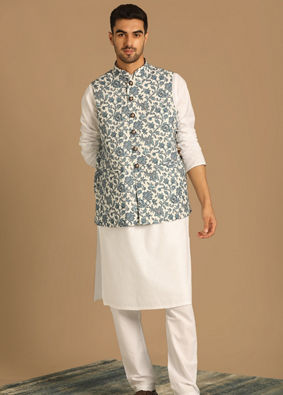 alt message - Manyavar Men Fashionable Light Hued Jacket image number 1