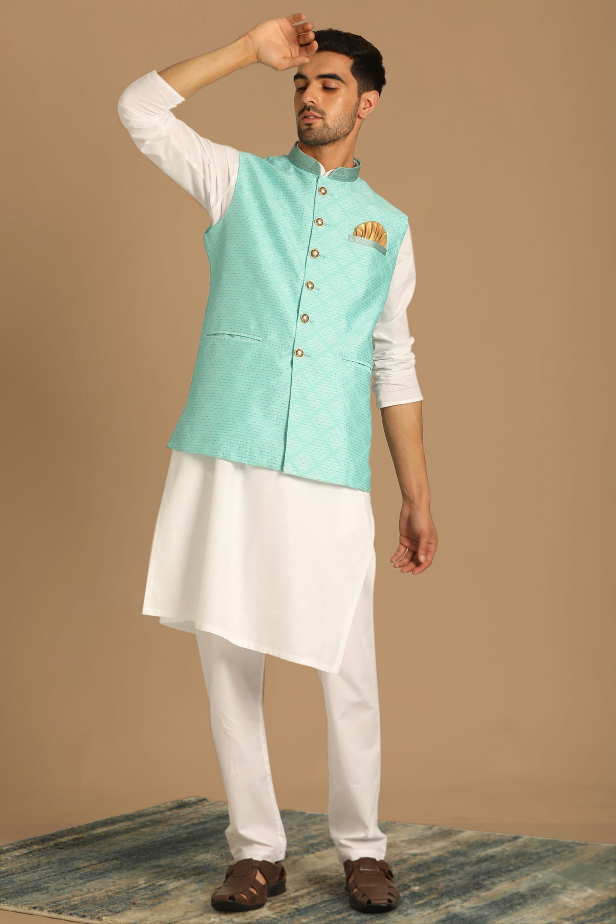 Manyavar Men Fashionable Green Jacket image number 1