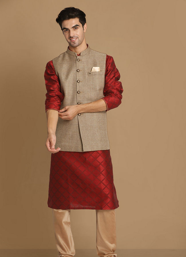 alt message - Manyavar Men Bold Brown Waist Coat image number 1