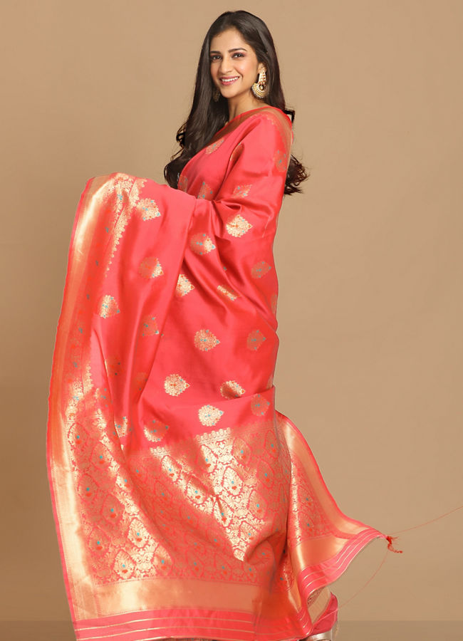 alt message - Mohey Women Pink Weaved Saree image number 4