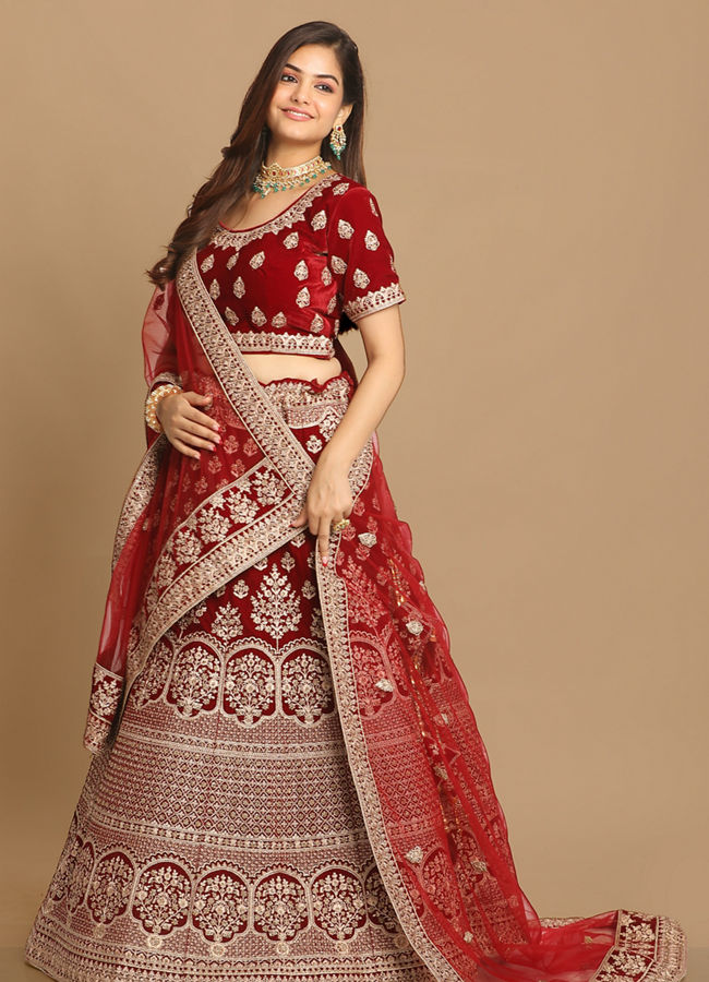 Mohey Women Resplendent Maroon Bridal Lehenga