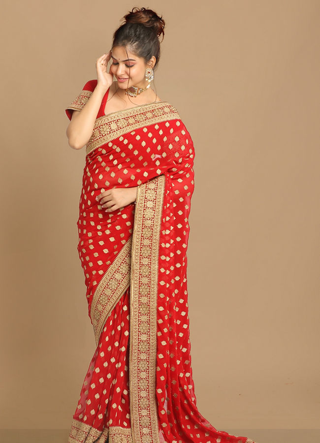 Mohey Women Ravishing Red Saree