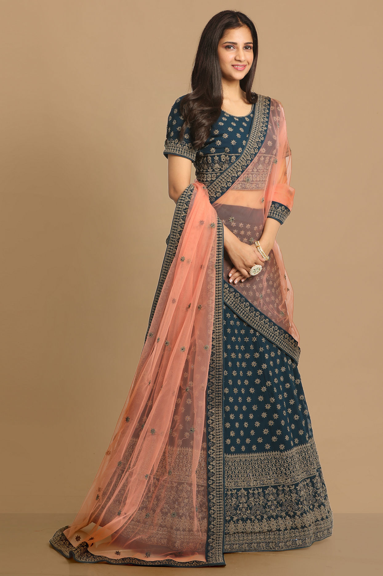 alt message - Mohey Women Blissful Blue Lehenga image number 2