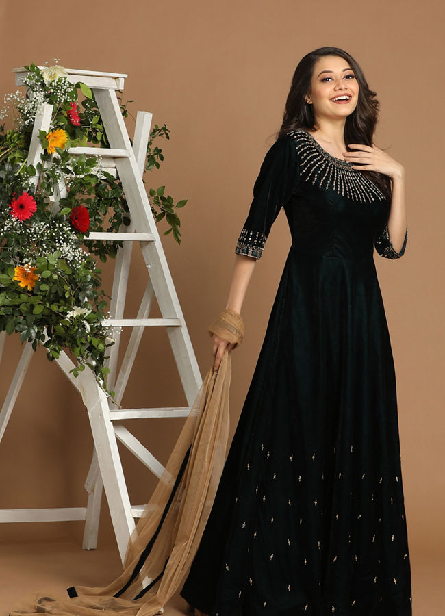 Mohey Women Velvet Bottle Green Gown