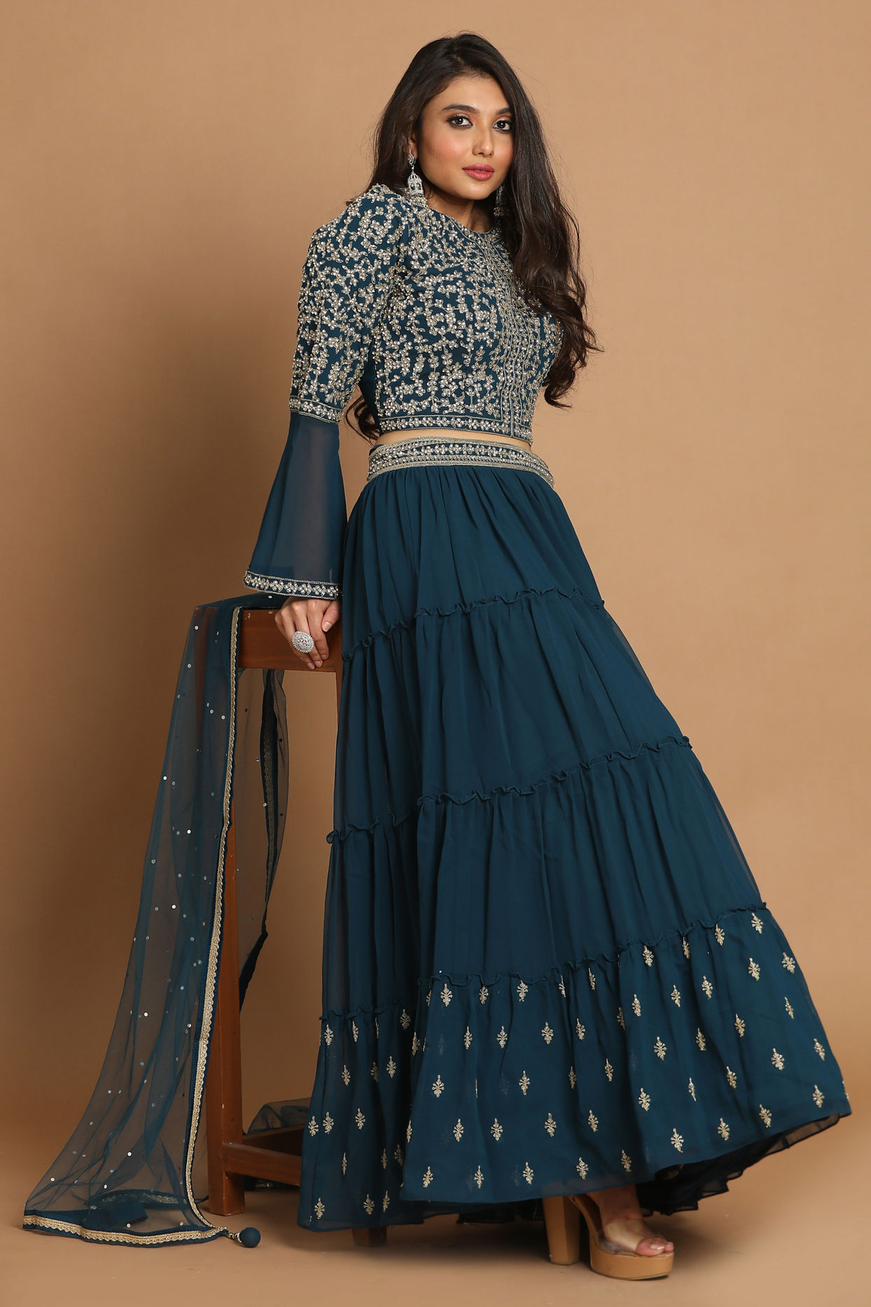 alt message - Mohey Women Classy Blue Lehenga image number 2