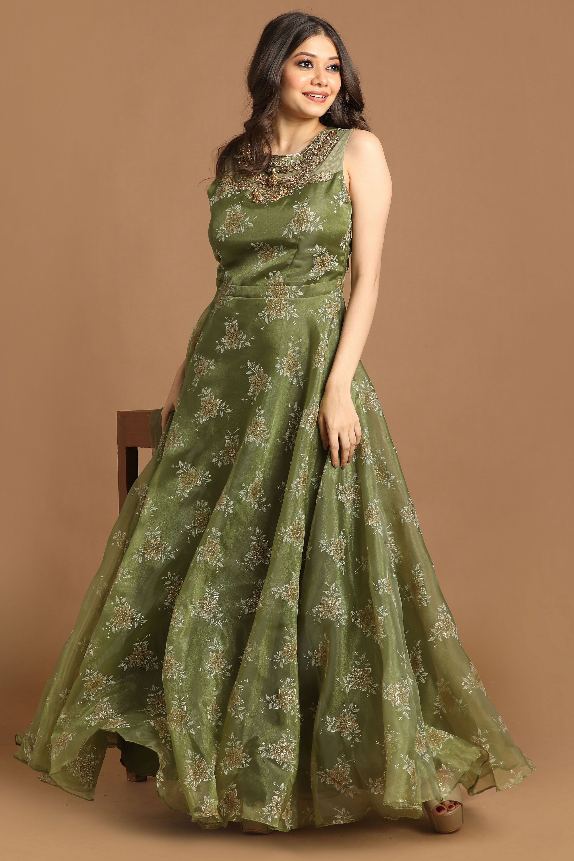 Mohey Women Outlandish Pista Gown