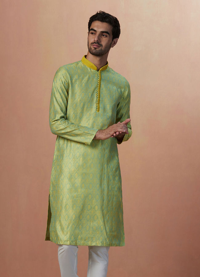 Article side spring kurta