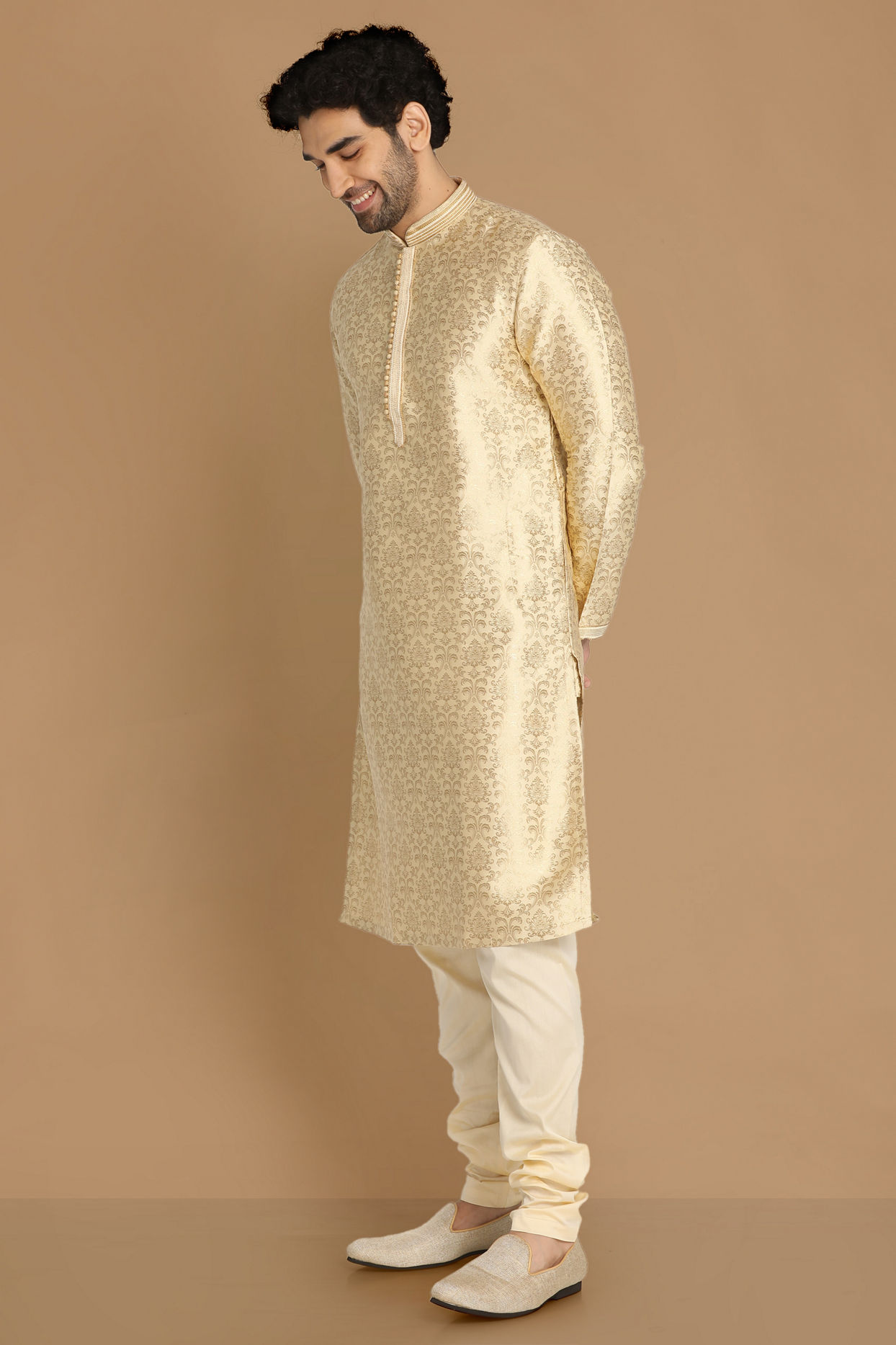 Manyavar Men Beige Jacquard Kurta Set image number 2