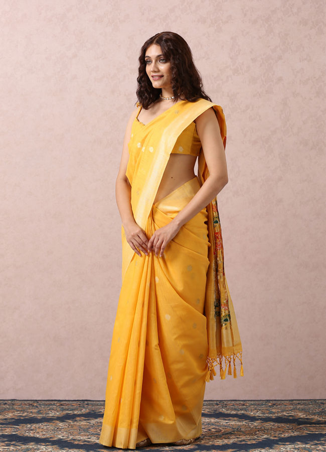 alt message - Mohey Women Yellow Floral Chanderi Saree image number 3