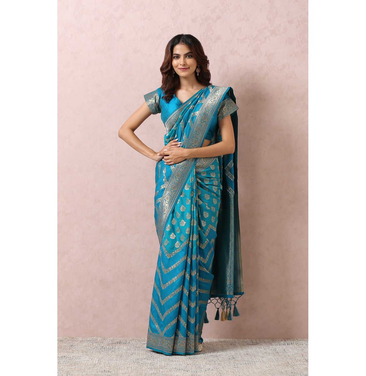 Mohey Women Teal Blue Golden Motif Saree