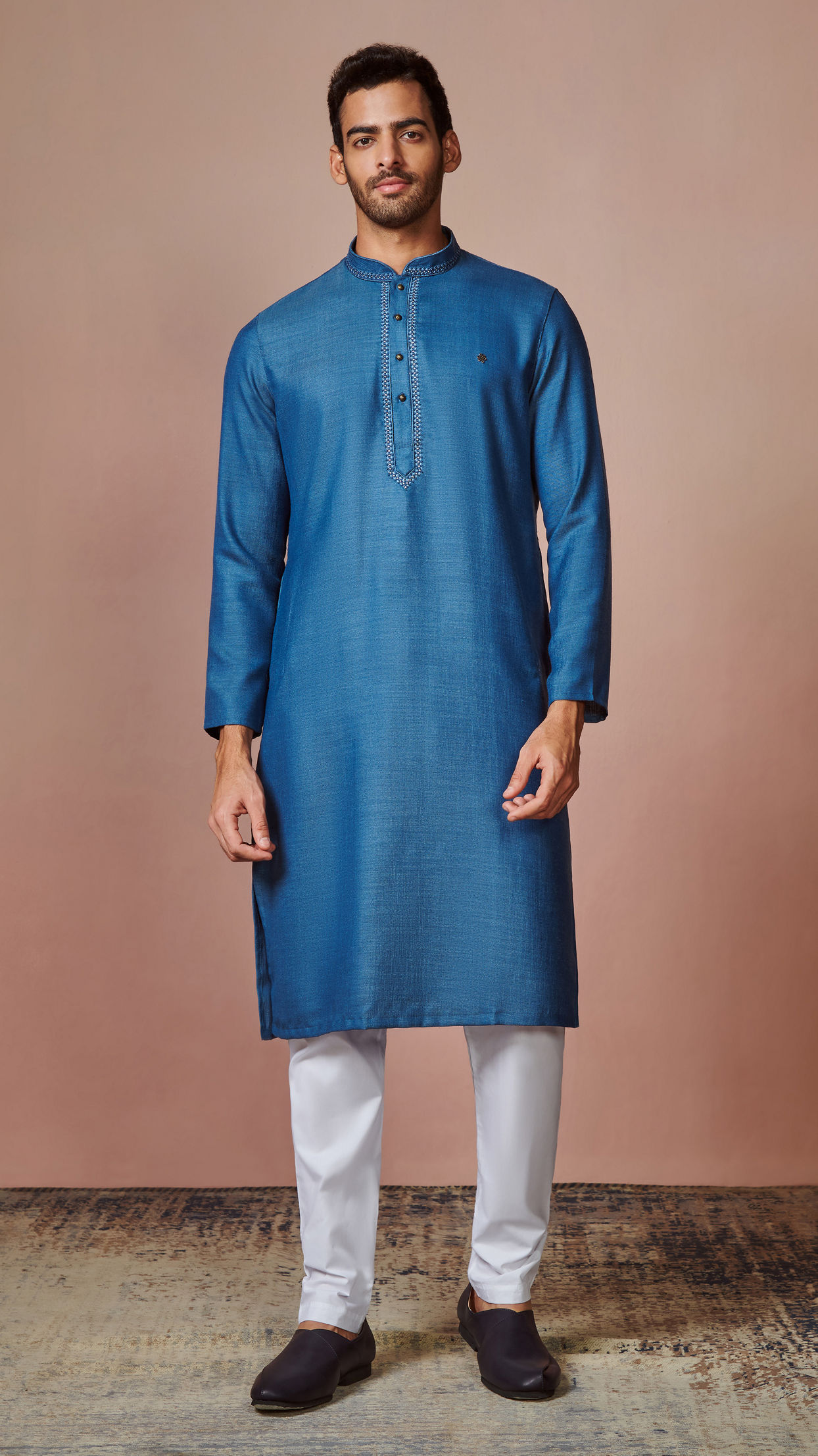 Manyavar Men Feroze Plain Kurta Set