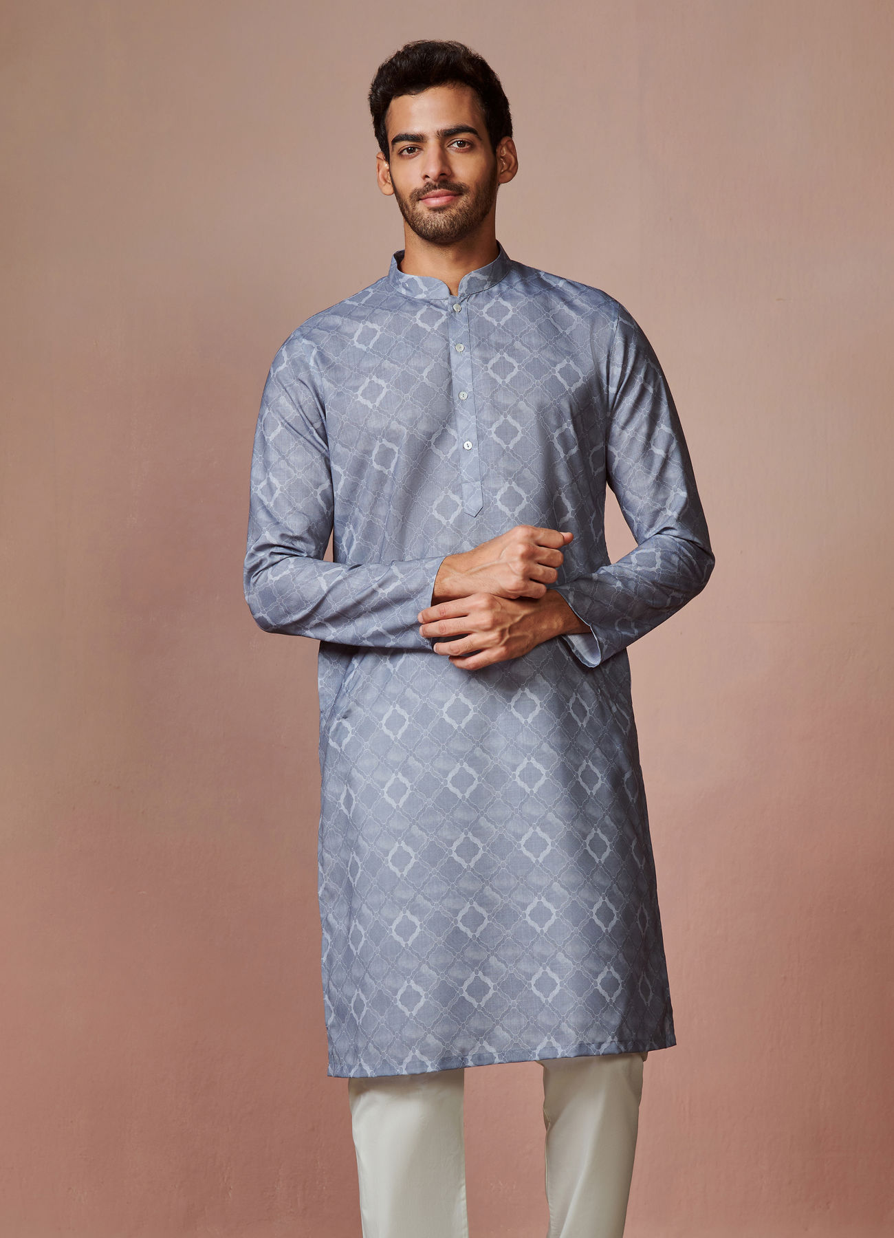 Manyavar Men Grey Bandhani Print Kurta