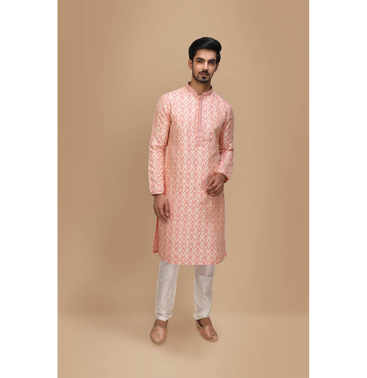 alt message - Manyavar Men Peach Jacquard Kurta Set image number 1