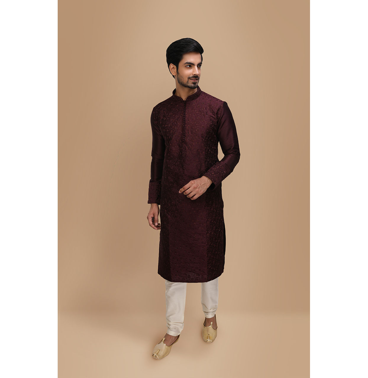 Manyavar Men Plum Thread Embroidered Kurta Set image number 1