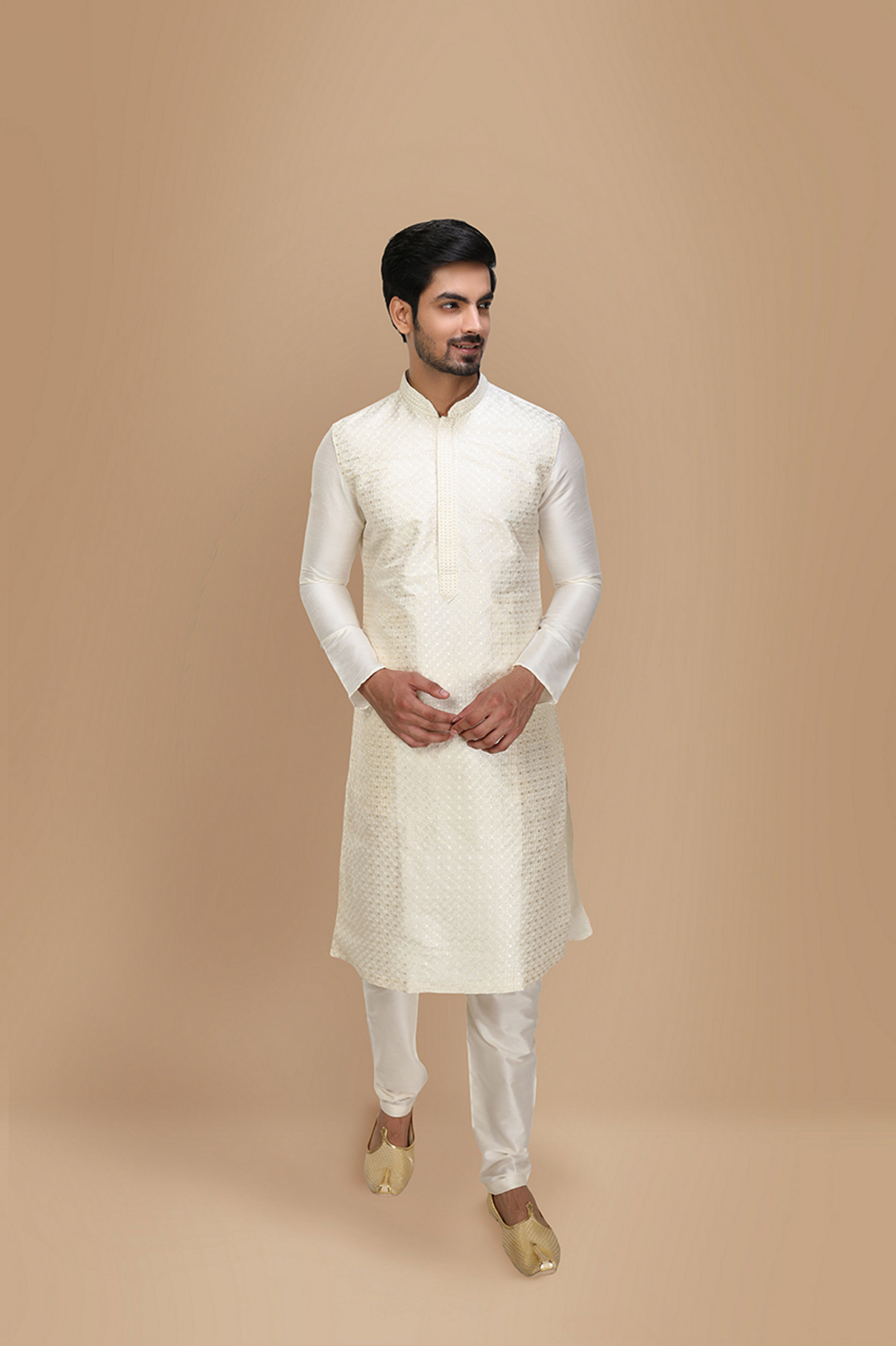 Manyavar Men Off White Self Design Kurta Set