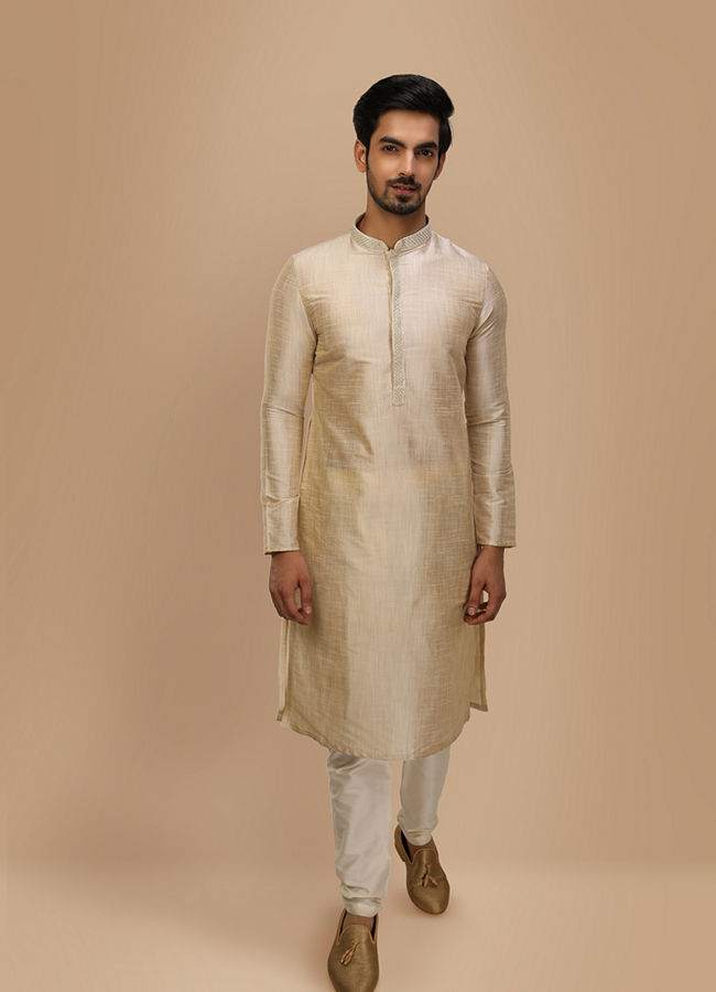 alt message - Manyavar Men Green Art Silk Embroidered Kurta Set image number 1